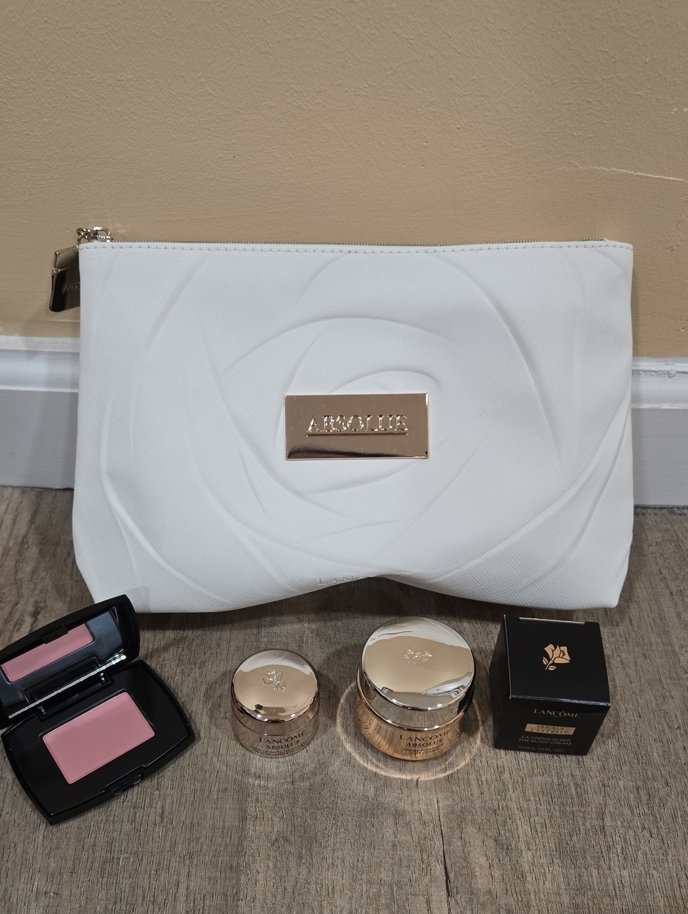 NWT!  LANCOME ABSOLUE SKINCARE SET!